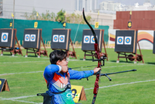 شيري_الشريك_الرياضي_في_مسابقة_الرماية.png