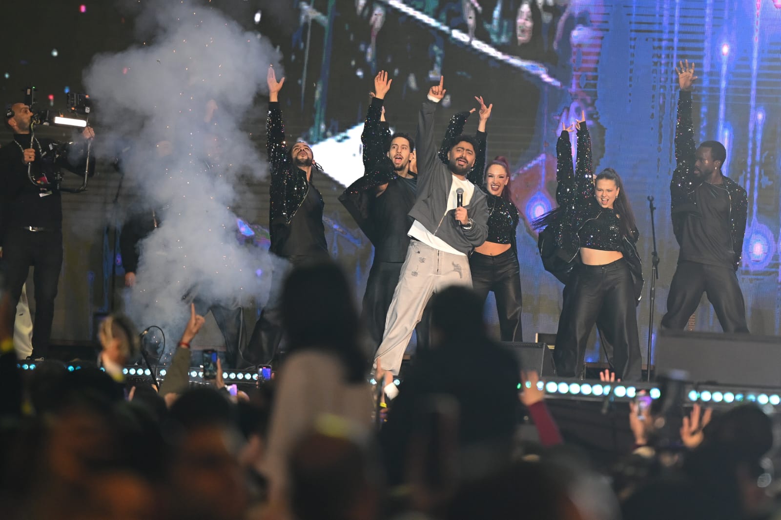 تامر حسني يخطف الأضواء ويدعم شيرين عبد الوهاب