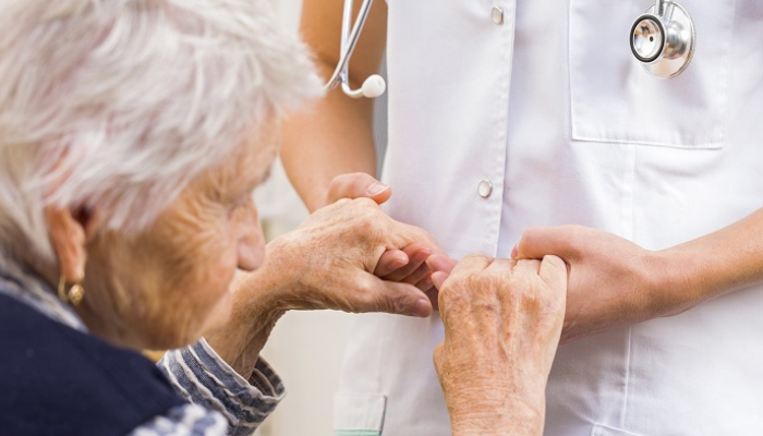 ما الذي يفاقم أعراض مرض الباركنسون؟