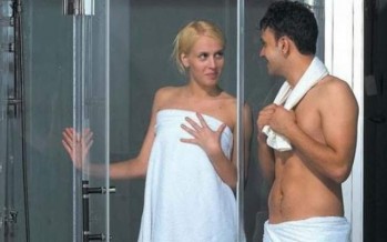 فوائد استحمام الزوج والزوجة معا