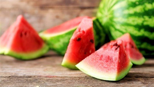 إليك فوائد حمية البطيخ الأحمر التي تُفقدك 10 كلغ في أسبوع إليك فوائد حمية البطيخ الأحمر التي تُفقدك 10 كلغ في أسبوع