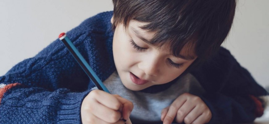 لماذا لا يحب بعض الأطفال دروس اللغة العربية؟ لماذا لا يحب بعض الأطفال دروس اللغة العربية؟