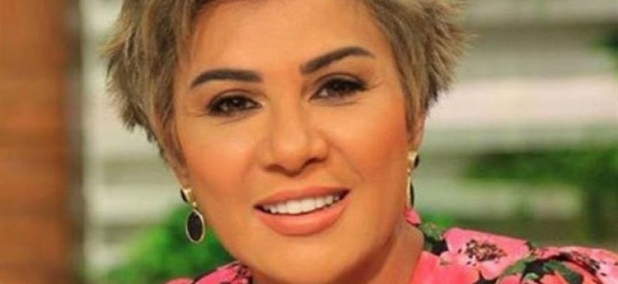 هذا ما كشفته مفيدة شيحة عن أزمة ياسمين عبدالعزيز وأحمد العوضي هذا ما كشفته مفيدة شيحة عن أزمة ياسمين عبدالعزيز وأحمد العوضي