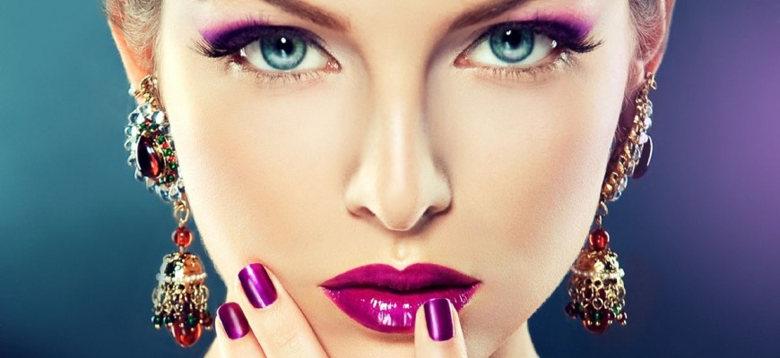 مفاجآت اتجاهات التجميل لعام 2018 .. تعرّفي عليها مفاجآت اتجاهات التجميل لعام 2018 .. تعرّفي عليها