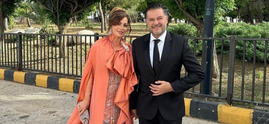 حماة راغب علامة تخطف الأنظار بإطلالتها الأنيقة في باريس حماة راغب علامة تخطف الأنظار بإطلالتها الأنيقة في باريس