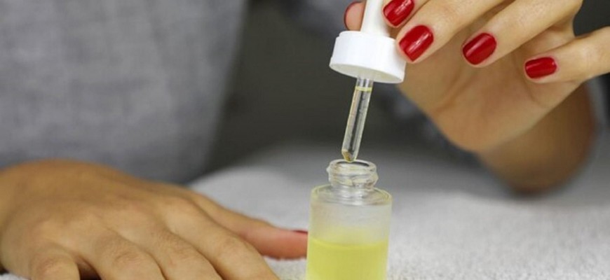 بعد الأكريليك والجل… دليلكِ الذكي لإحياء أظافرك واستعادة صحتها