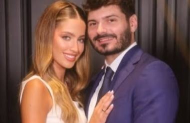 قصة حب تُتوّج بالخطوبة.. كريستينا نخلة وجون الوراق يحتفلان مع العائلة