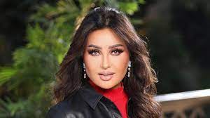 بعد عرض بدلة لطيفة للبيع بمزاد خيري .. فنانون ساهموا بعدد من الأعمال الخيرية