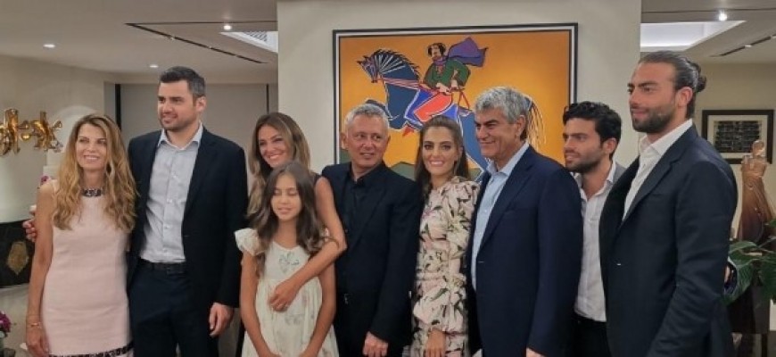 خطوبة النائب طوني سليمان فرنجية على الآنسة لين محمد زيدان خطوبة النائب طوني سليمان فرنجية على الآنسة لين محمد زيدان