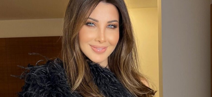 بالصورة.. “معجبة إسرائيلية” تعكر حفلة نانسي عجرم بالصورة.. “معجبة إسرائيلية” تعكر حفلة نانسي عجرم