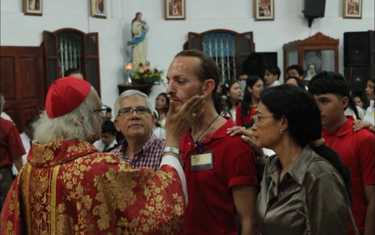 أويس مخللاتي يكشف تفاصيل اعتناقه المسيحية: “رحلة بدأت منذ الطفولة” أويس مخللاتي يكشف تفاصيل اعتناقه المسيحية: “رحلة بدأت منذ الطفولة”