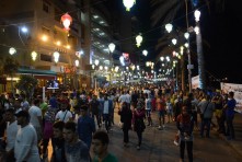 حركة لا تهدأ ليلاً