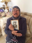 ام فادي الحبال تبكي من حرقة الفراق