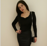 مي_عز_الدين_والنحافة_بادية_على_ملامحها_(3).png