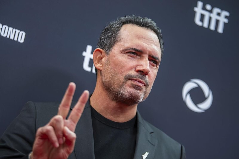 ظافر العابدين يحتفل بإنجاز جديد لفيلم 