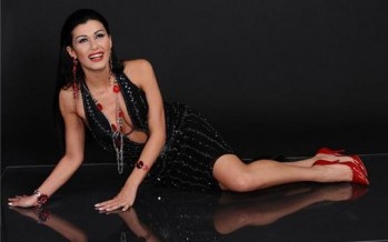 نادين الراسي: أعيش قصة حب مع رجلين!