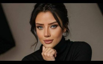 محاكمة بلوغر شهير تطاول على رضوى الشربيني