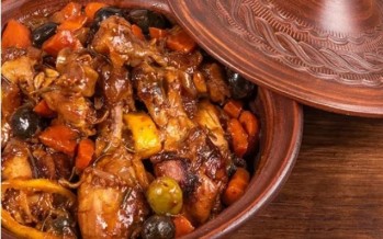 دجاج مع اللوز والزبيب والجزر وهذه طريقة التحضير