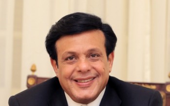 الدكتور محمد حمودة ينتصر لحق الراحل أحمد الدجوي..