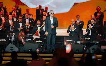 دموع ومفاجآت.. فضل شاكر يهز مشاعر جمهوره في موسم الرياض