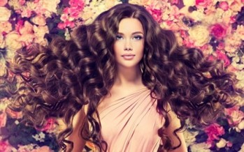 طرق فعالة لتكثيف الشعر بعد سن الأربعين