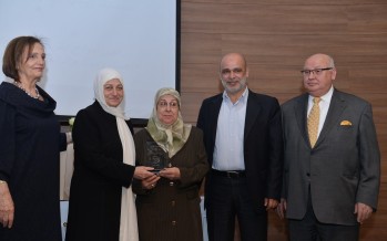 بلدية صيدا جنوب لبنان كرمت بهية الحريري وامهات صيدا