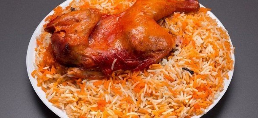 طريقة عمل المندي بالدجاج بنكهة الشواء طريقة عمل المندي بالدجاج بنكهة الشواء