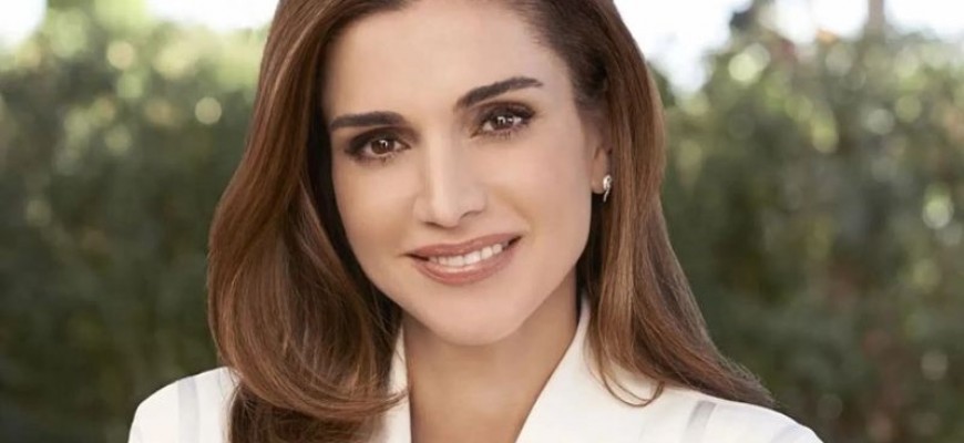 الملكة رانيا تتصل بفنان لبناني شهير.. وهذه هديته للعروسين! الملكة رانيا تتصل بفنان لبناني شهير.. وهذه هديته للعروسين!