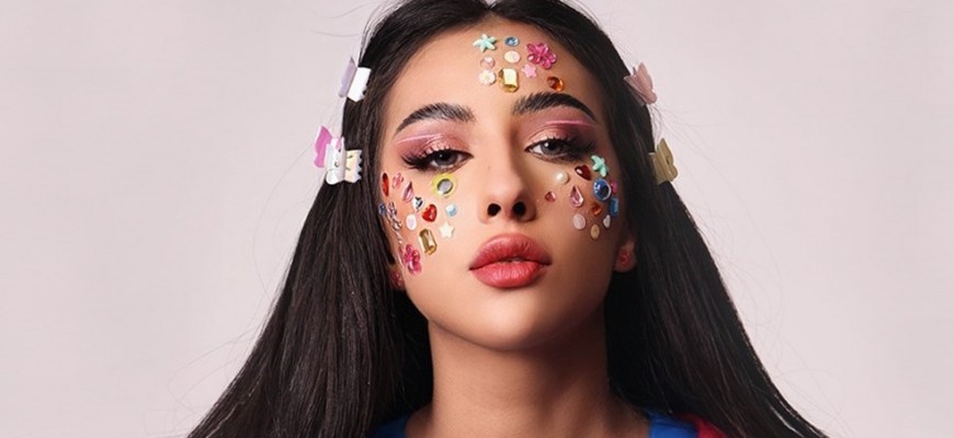 متجاهلة أنباء انفصالها.. فرح الهادي تعتزل متجاهلة أنباء انفصالها.. فرح الهادي تعتزل