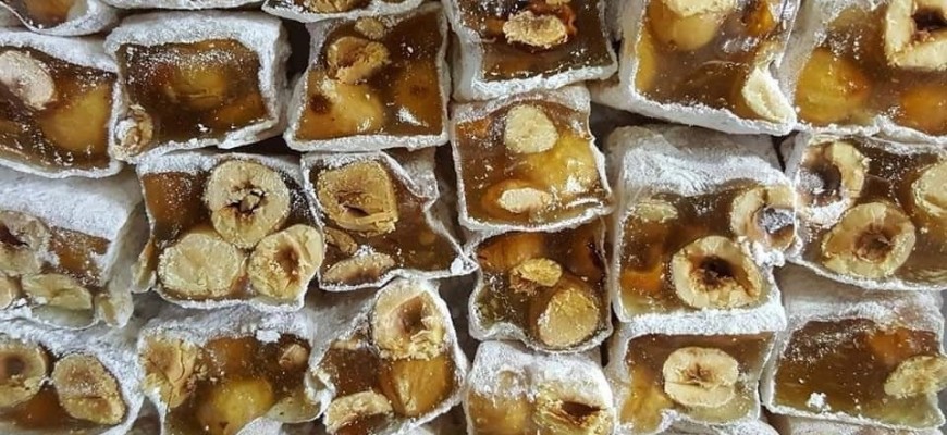 راحة الحلقوم حلوى المولد بلا منازع في صيدا وغلاء الاسعار لم يفقدها وهجها راحة الحلقوم حلوى المولد بلا منازع في صيدا وغلاء الاسعار لم يفقدها وهجها