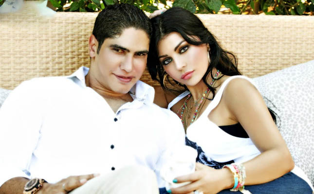 قصص زيجات الفنانات من رجال الأعمال... حب أم مصالح مادية؟ قصص زيجات الفنانات من رجال الأعمال... حب أم مصالح مادية؟