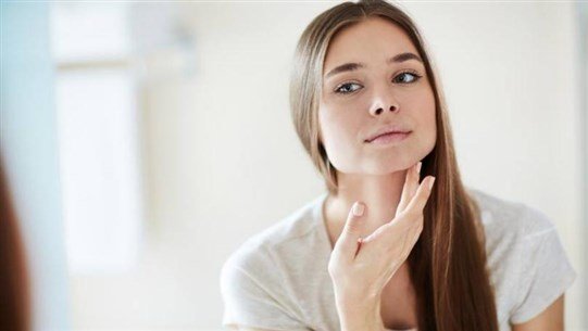 8 شائعات بشأن العناية بالبشرة... لا تُصدّقيها 8 شائعات بشأن العناية بالبشرة... لا تُصدّقيها