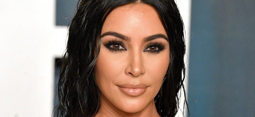 سارق مجوهرات كارداشيان.. يقدّم سارق مجوهرات كارداشيان.. يقدّم