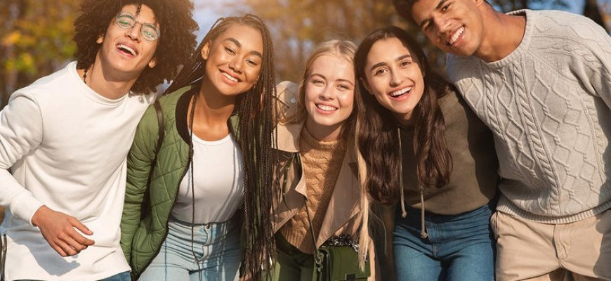 الابتسامة، والسعادة .. احتياجات تمدك بالمناعة الابتسامة، والسعادة .. احتياجات تمدك بالمناعة