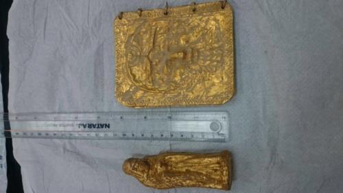 طاردوا ضبا إلى جحره فوجدوا كنزا من ذهب يقدر بملايين الدولارات طاردوا ضبا إلى جحره فوجدوا كنزا من ذهب يقدر بملايين الدولارات