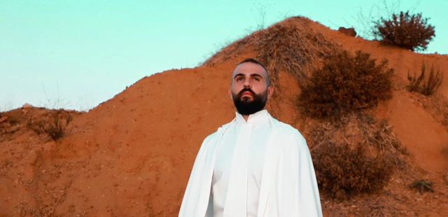 كريستيان عبد الله يرسم مستقبل مشرق في عالم الموضة ضمن مجموعته 