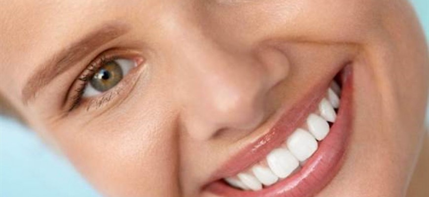 نصائح وتوصيات للحصول على ابتسامة مثالية نصائح وتوصيات للحصول على ابتسامة مثالية