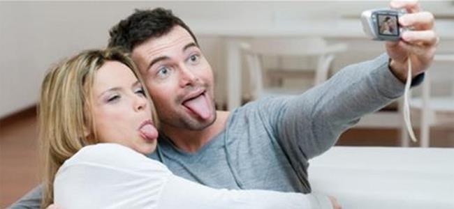 أسباب تدفع المرأة للارتباط بالرجل المرح أسباب تدفع المرأة للارتباط بالرجل المرح