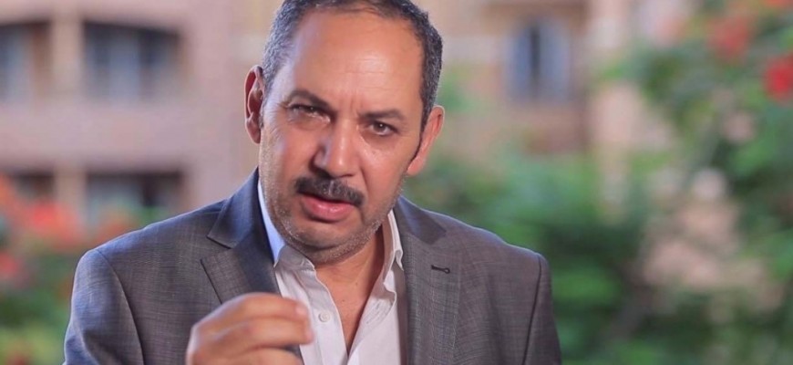 تعرض الفنان المصري كمال أبو رية لحادث سير مروع تعرض الفنان المصري كمال أبو رية لحادث سير مروع