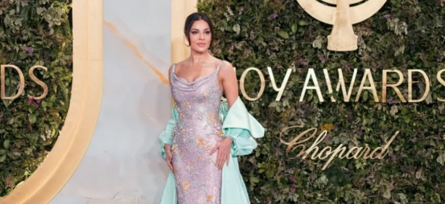 تألقي مثل نجمات العرب في جوائز Joy 2026 — إطلالات جمالية لا تُنسى!