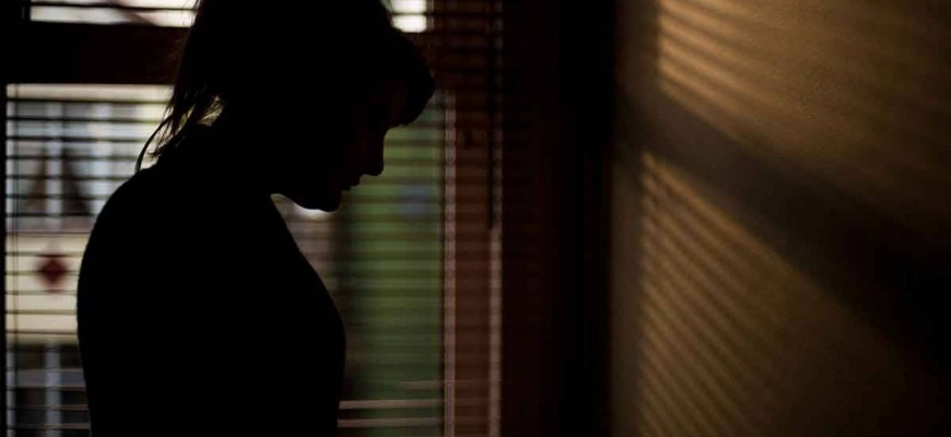 زوجة فنان سوري تثير الجدل حول انفصالهما بعد تعرضها لحادث زوجة فنان سوري تثير الجدل حول انفصالهما بعد تعرضها لحادث