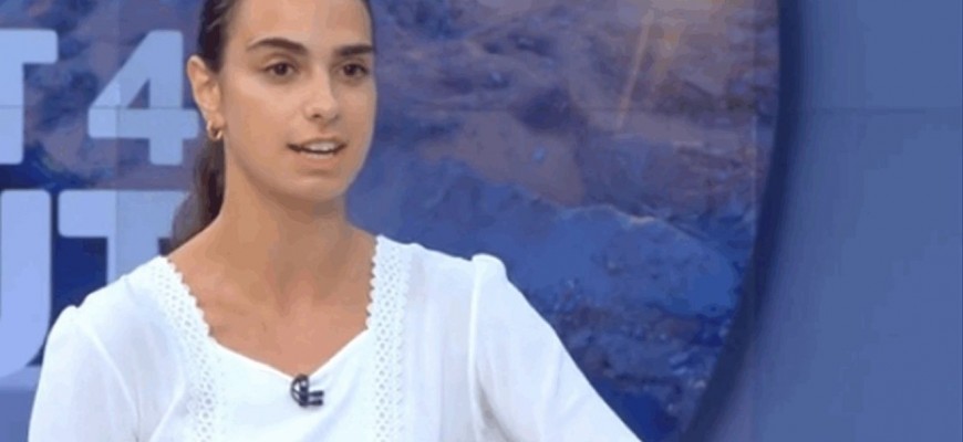عارضة أزياء لبنانية تكشف كيف أنقذها معتصم النهار في 4 آب عارضة أزياء لبنانية تكشف كيف أنقذها معتصم النهار في 4 آب
