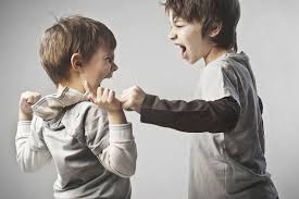 ما هي أنواع الاضطرابات السلوكية عند الأطفال، وكيفية علاجها؟