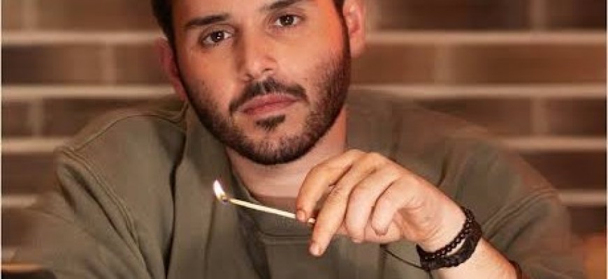 اعتراف جريء من الوليد الحلاني.. وقعت في حب امرأة تكبرني بسنوات