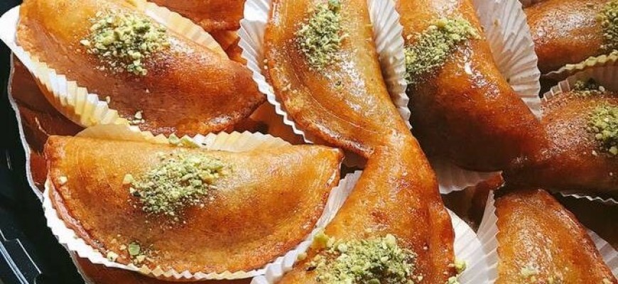 طريقة تحضير قطايف بالقشطة مع القطر