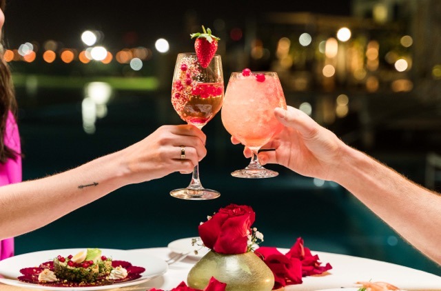 يوم الحب في فيدا دبي مول