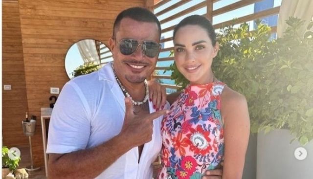 داليدا خليل تشعل إنستغرام بلقطات رومانسية مع عمرو دياب.. وشكوك حول ارتباطهما